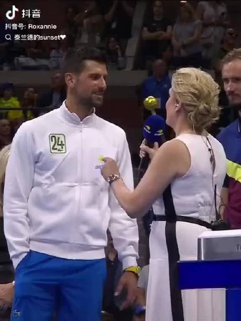 美国网球队险胜世界网球队，德约科维奇制霸全场