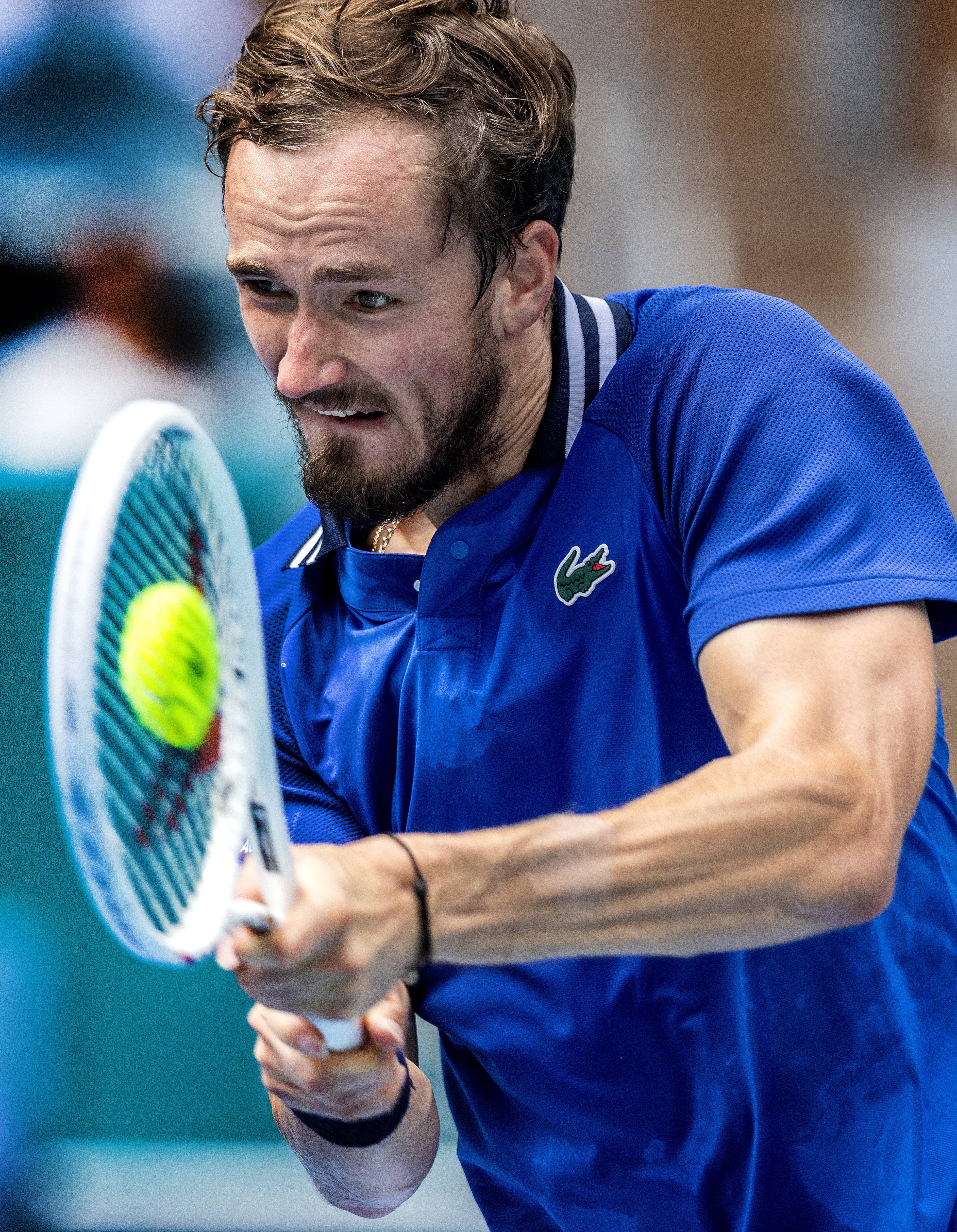 关于德国网球队轻取法国网球队,梅德韦杰夫关键制胜的信息 关于德国网球队轻取法国网球队,梅德韦杰夫关键制胜的信息