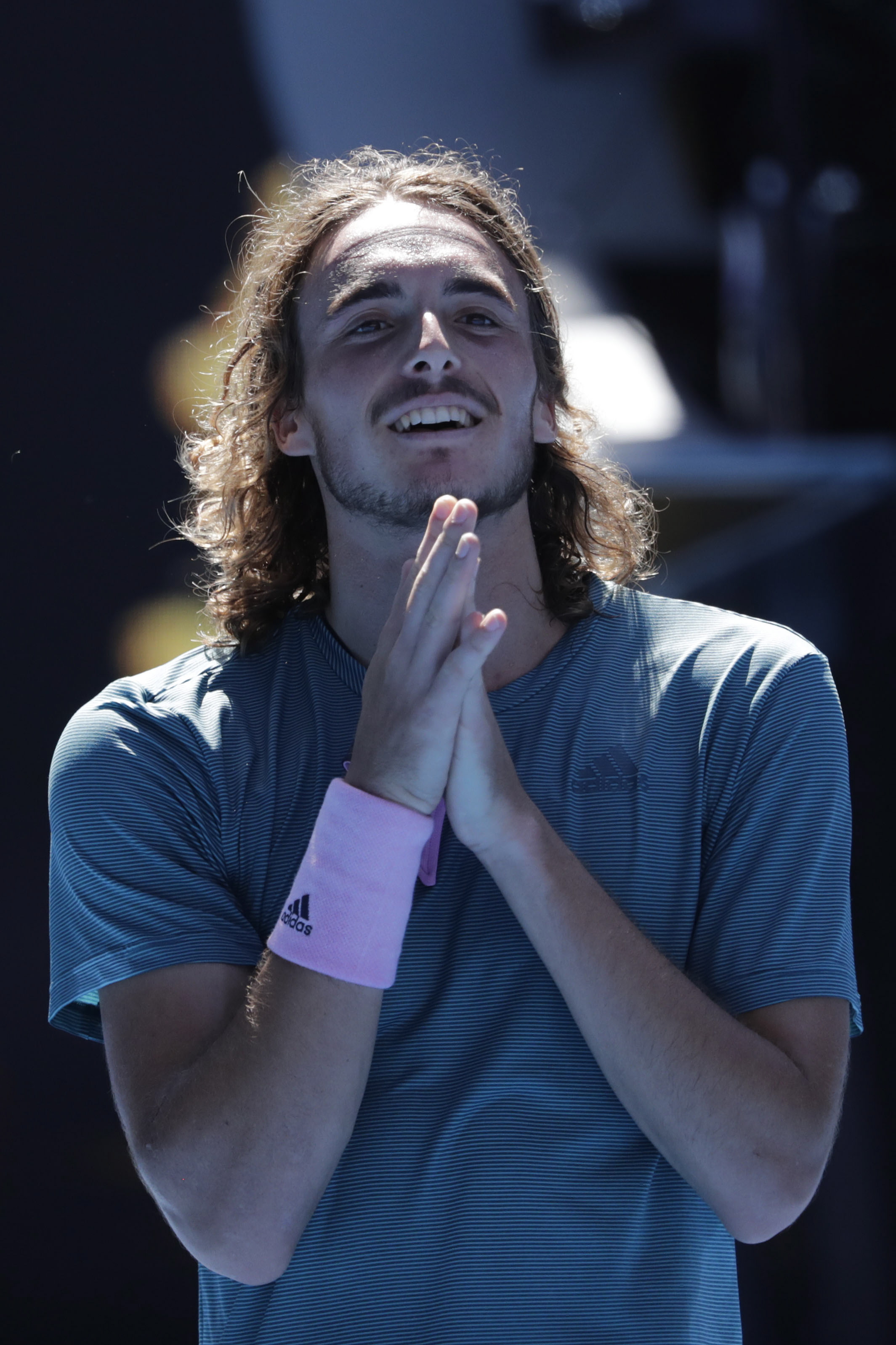 关于澳大利亚网球队绝杀英国网球队，西西帕斯关键制胜的信息