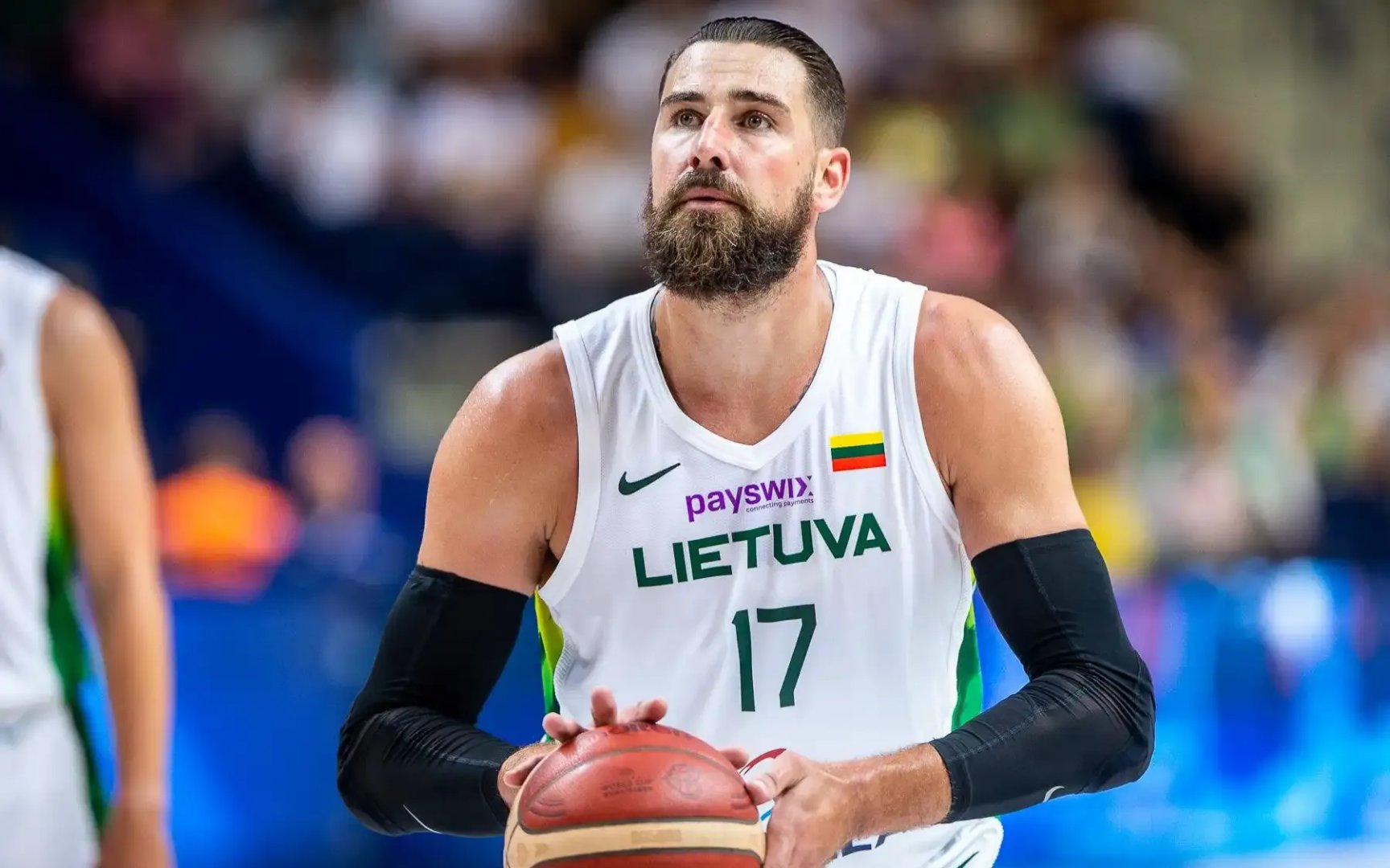 德国男篮轻取独行侠，瓦兰丘纳斯高光表现