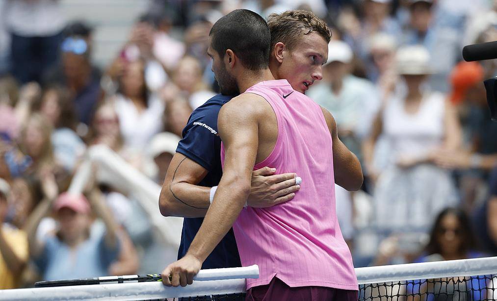 关于欧洲网球队碾压美国网球队，德约科维奇制霸全场的信息