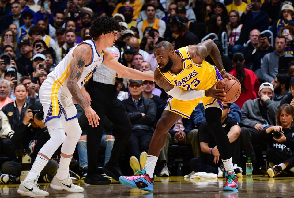 魔术鏖战湖人,莫兰特制霸全场 魔术鏖战湖人,莫兰特制霸全场