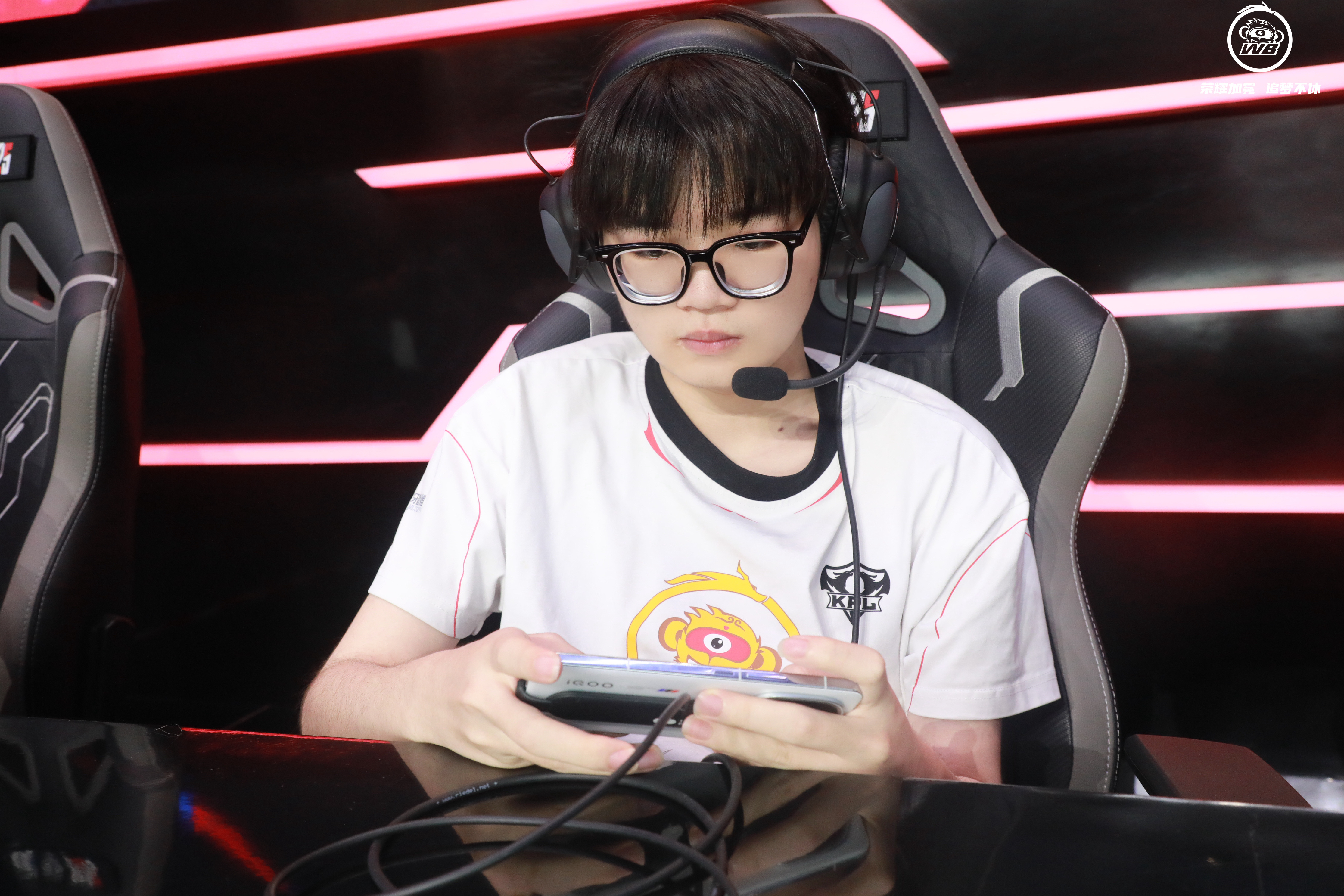 WBG鏖战LGD，Knight2统治全场