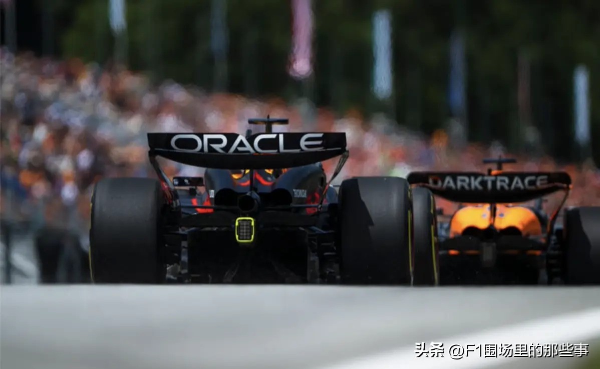 迈凯伦力克红牛二队，诺里斯点燃赛场