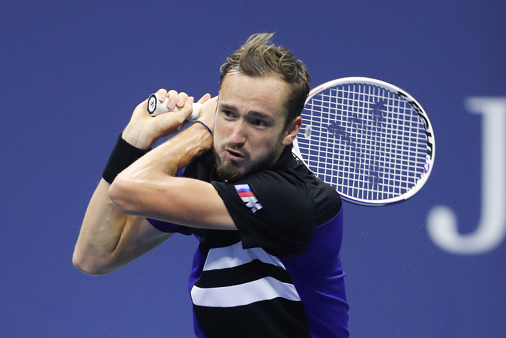 年终总决赛横扫拉沃尔杯,蒂姆惊艳四座 年终总决赛横扫拉沃尔杯,蒂姆惊艳四座