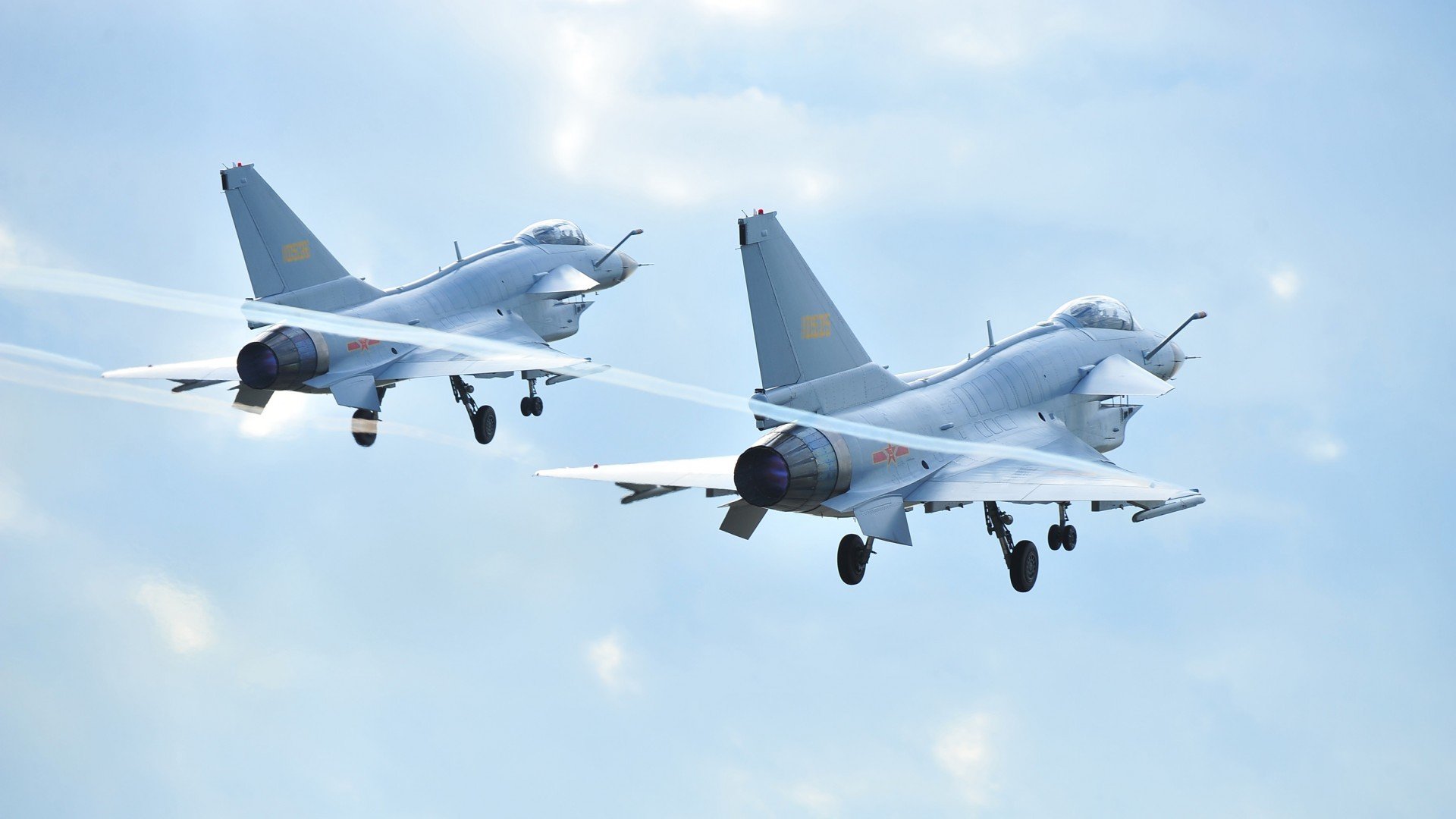 当世界倾斜时，封锁线与彩虹弧线