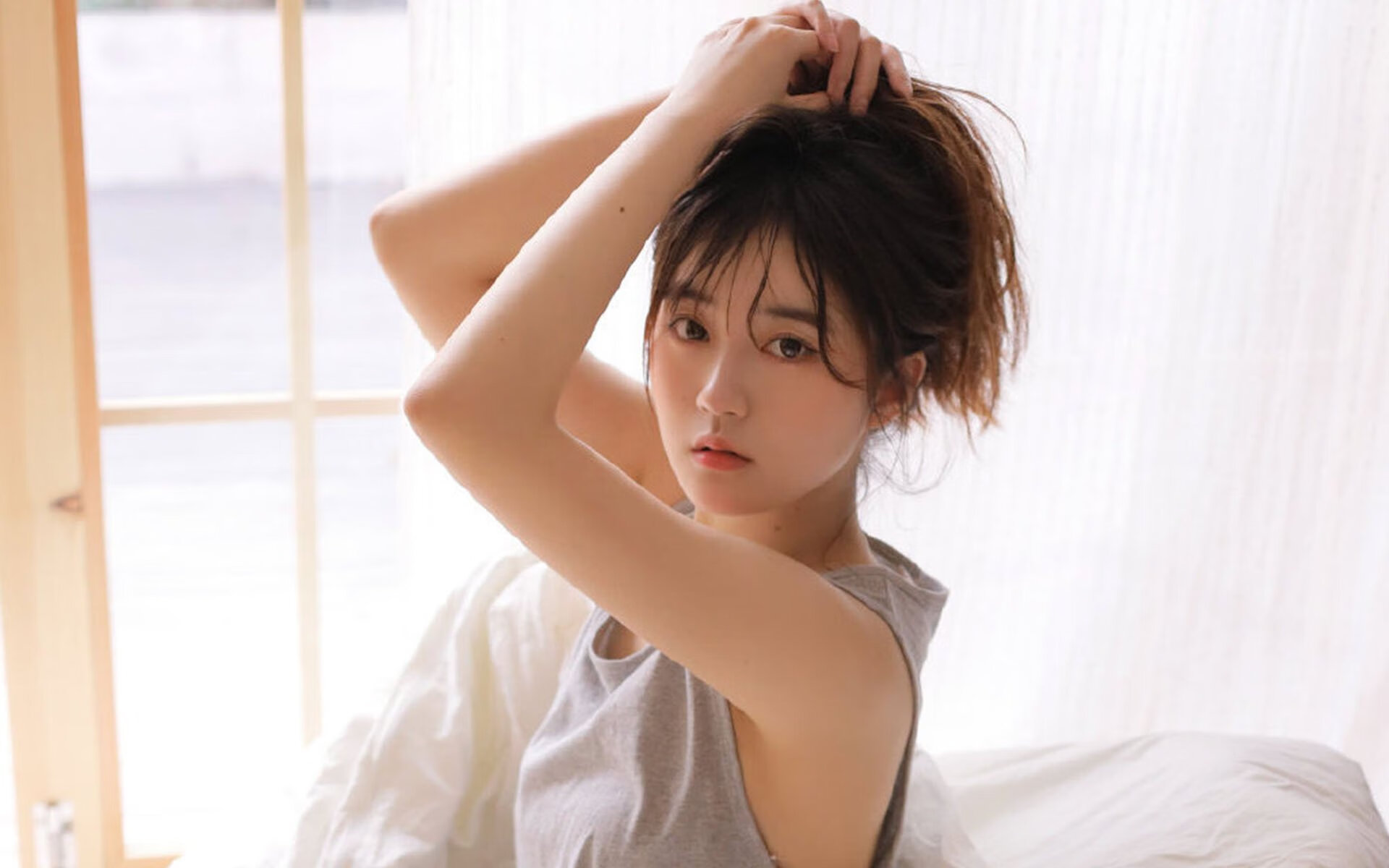 蓝白色的燃烧，阿圭罗在非洲高地上撕碎铁血徽章